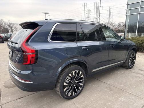 2026 Volvo XC90 B5 Plus 7-Seater