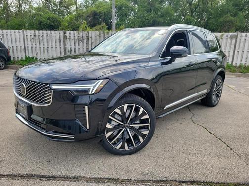 2025 Volvo XC90 B6 Plus 7-Seater