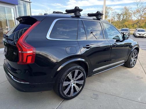 2023 Volvo XC90 B6 Ultimate 7-Seater