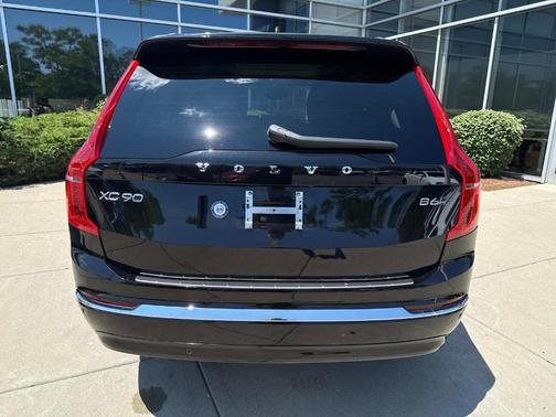 2024 Volvo XC90 B6 Plus Bright Theme 7-Seater