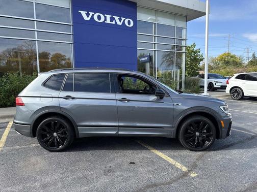 2021 Volkswagen Tiguan 2.0T SE R-Line Black