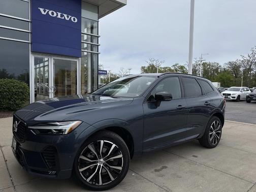 Denim Blue Metallic 2023 Volvo XC60 B5 Plus Dark Theme