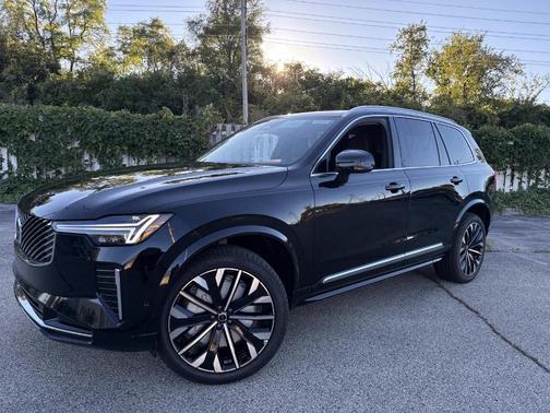 2026 Volvo XC90 B6 Plus 7-Seater