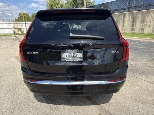 2026 Volvo XC90 B6 Ultra 7-Seater