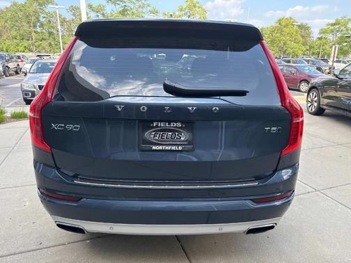 2021 Volvo XC90 T5 Momentum 7 Passenger
