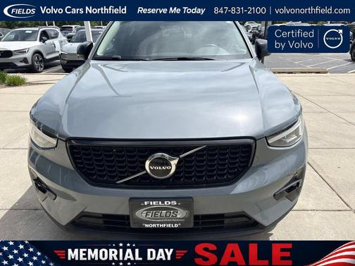 Thunder Gray Metallic 2023 Volvo XC40 B5 Plus Dark Theme
