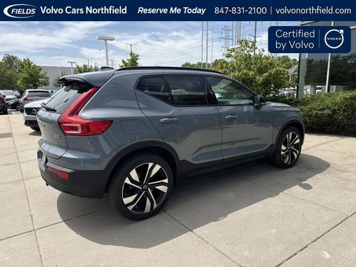 Thunder Gray Metallic 2023 Volvo XC40 B5 Plus Dark Theme
