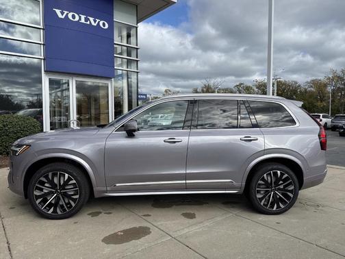 2026 Volvo XC90 B6 Plus 7-Seater