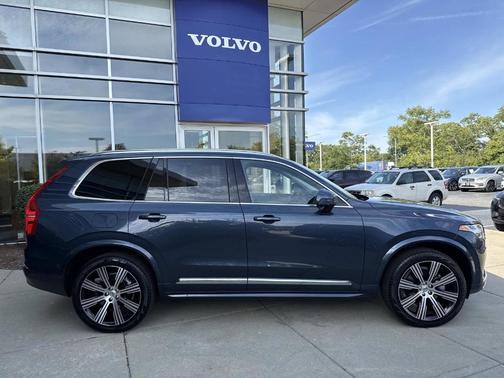 2024 Volvo XC90 B6 Ultimate Bright Theme 7-Seater