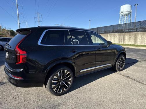 2026 Volvo XC90 B6 Plus 7-Seater