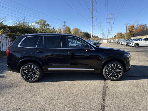 2026 Volvo XC90 B6 Plus 7-Seater