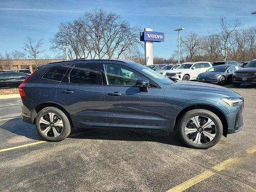 2025 Volvo XC60 Plug-In Hybrid T8 Core