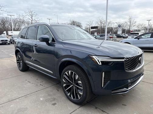 2026 Volvo XC90 B5 Plus 7-Seater