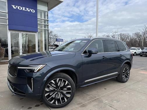 2026 Volvo XC90 B5 Plus 7-Seater