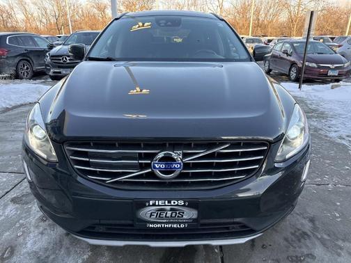 2016 Volvo XC60 T5 Platinum