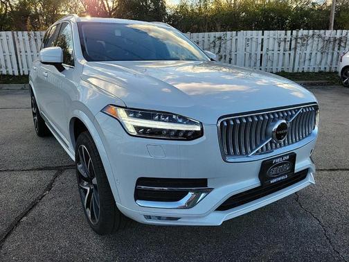 2025 Volvo XC90 B6 Plus 7-Seater
