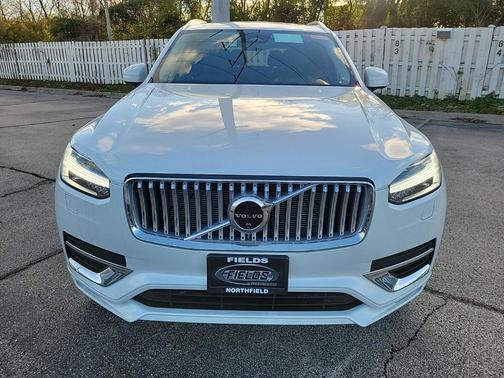 2025 Volvo XC90 B6 Plus 7-Seater