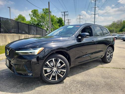 2025 Volvo XC60 B5 Plus