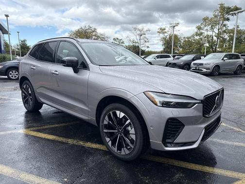 2026 Volvo XC60 B5 Plus
