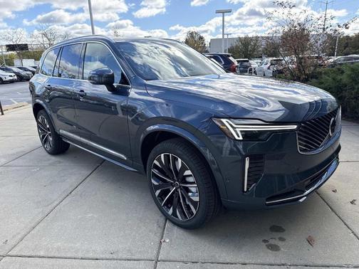 2026 Volvo XC90 B6 Plus 7-Seater