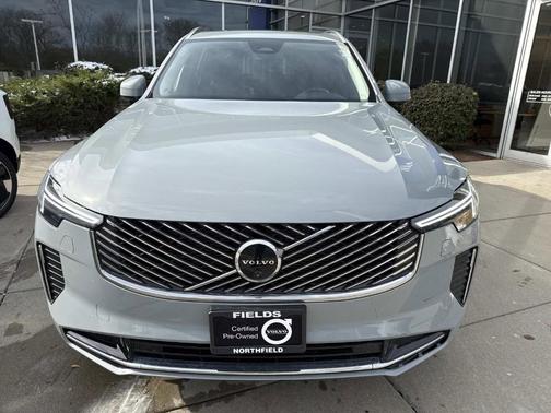 2025 Volvo XC90 B6 Plus 7-Seater