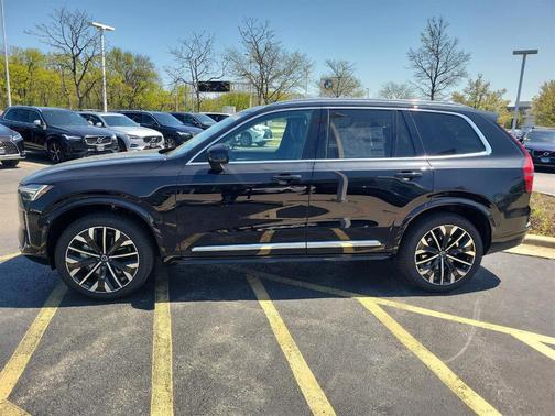 Onyx Black Metallic 2025 Volvo XC90 B6 Ultra