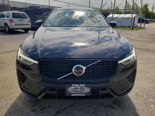 2025 Volvo XC60 Plug-In Hybrid T8 Plus