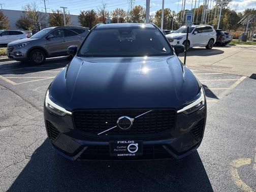 2025 Volvo XC60 B5 Plus