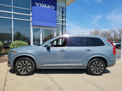 2022 Volvo XC90 Recharge Plug-In Hybrid T8 Inscription Expression Extended Range 7P