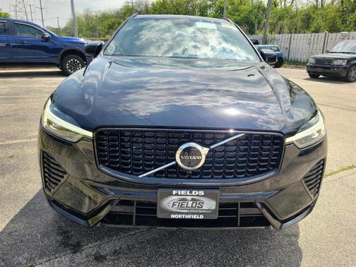 2025 Volvo XC60 B5 Ultra