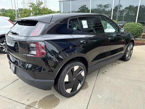 2025 Volvo EX30 Twin Motor Ultra