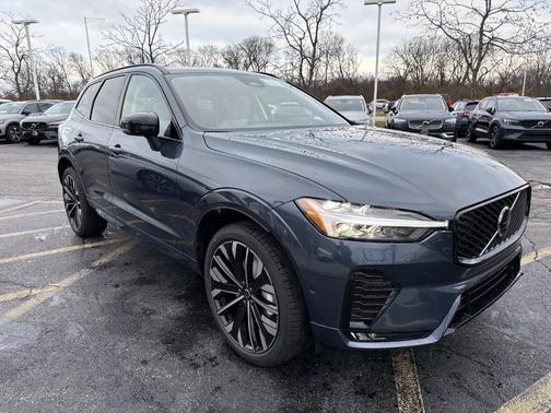 2026 Volvo XC60 B5 Ultra