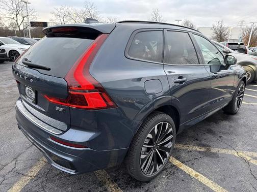 2026 Volvo XC60 B5 Ultra