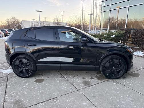 2026 Volvo EX30 TWIN MOTOR CROSS COUNTRY ULTRA