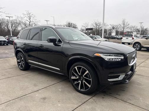 2023 Volvo XC90 B6 Plus 7-Seater