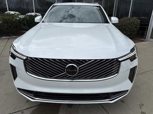 2026 Volvo XC90 Plug-In Hybrid T8 Plus 7-Seater