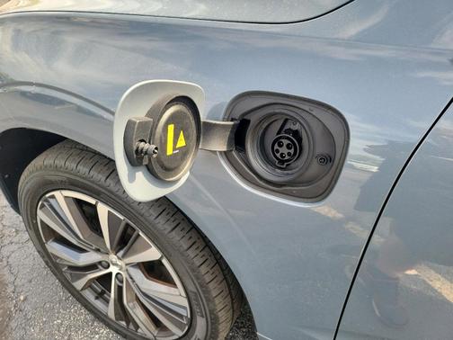 2022 Volvo XC60 Recharge Plug-In Hybrid T8 Inscription Expression Extended Range