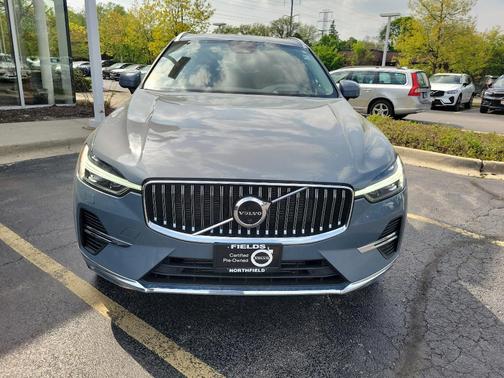 2022 Volvo XC60 Recharge Plug-In Hybrid T8 Inscription Expression Extended Range
