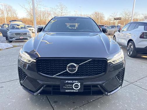 2025 Volvo XC60 B5 Plus