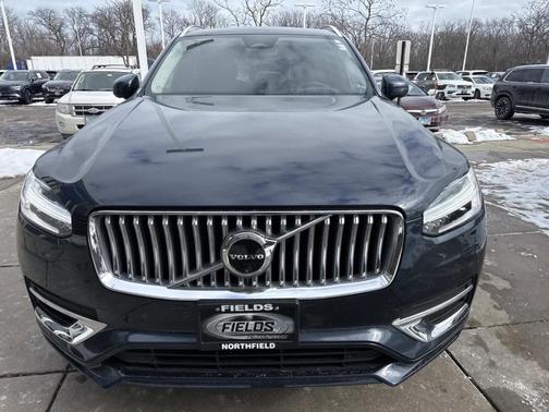 2024 Volvo XC90 B6 Ultimate Bright Theme 6-Seater