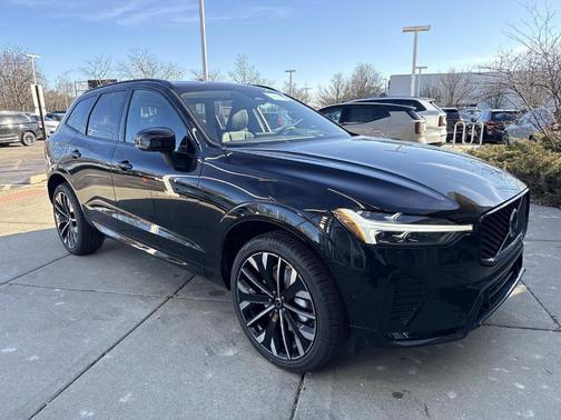 2026 Volvo XC60 B5 Ultra