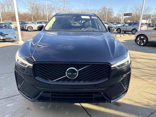 2026 Volvo XC60 B5 Ultra