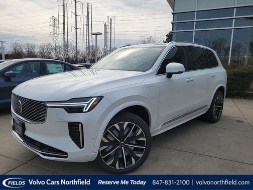 2025 Volvo XC90 Plug-In Hybrid T8 Plus 7-Seater