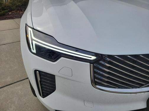 2025 Volvo XC90 Plug-In Hybrid T8 Plus 7-Seater