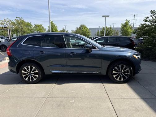 Denim Blue Metallic 2023 Volvo XC60 B5 Plus Bright Theme