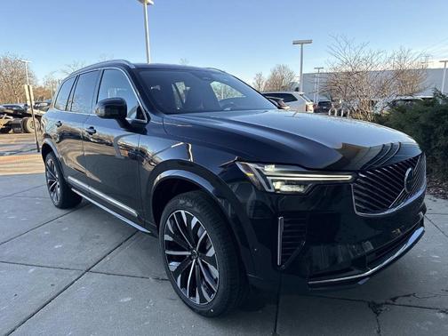 2026 Volvo XC90 B6 Plus 7-Seater