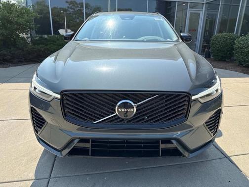 2026 Volvo XC60 T8 ULTRA