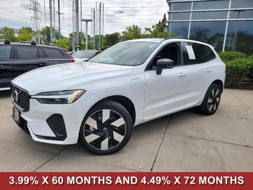 2024 Volvo XC60 Recharge Plug-In Hybrid T8 Plus Dark Theme