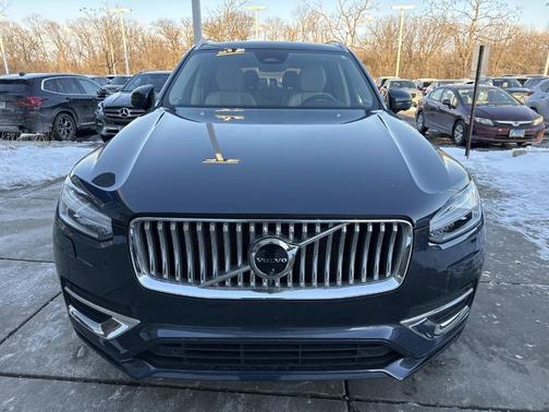 2024 Volvo XC90 B6 Plus Bright Theme 7-Seater