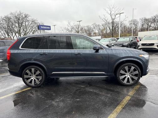 2023 Volvo XC90 B6 Ultimate 6-Seater